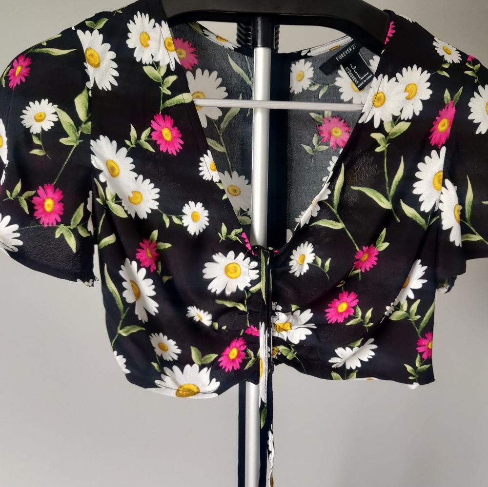 NWOT - cropped top